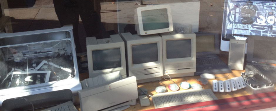 Vintage Macs in Berkeley computer store